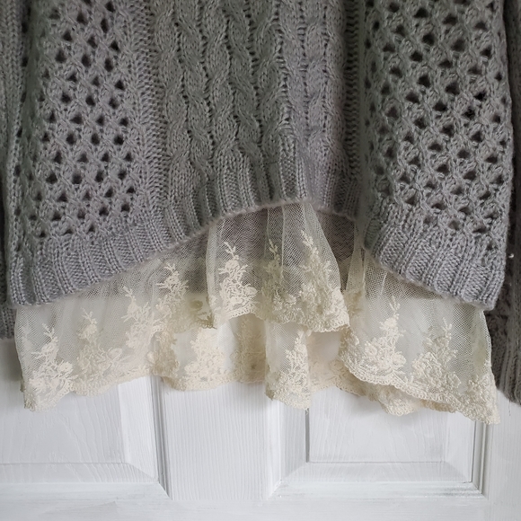 POL Sweater Lace Trim Light Gray Small NWOT - Picture 6 of 13